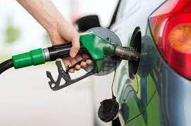 بنزین در سال ۱۴۰۰ گران می‌شود؟